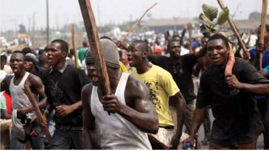 Police Move to Secure Vandalised ADC Secretariat in Edo