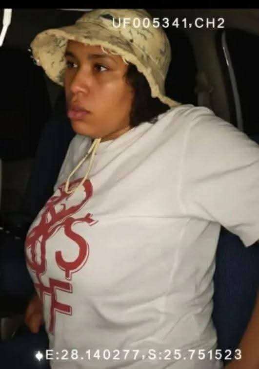 Alleged F𝐞𝐦𝐚𝐥𝐞 𝐊𝐢𝐥𝐥𝐞𝐫 𝐎𝐟 𝐀 𝐍𝐢𝐠𝐞𝐫𝐢𝐚𝐧 𝐃𝐫𝐢𝐯𝐞𝐫 𝐈𝐧 𝐒𝐨𝐮𝐭𝐡 𝐀𝐟𝐫𝐢𝐜𝐚 𝐀𝐫𝐫𝐞𝐬𝐭𝐞𝐝 𝐁𝐲 𝐓𝐡𝐞 𝐏𝐨𝐥𝐢𝐜𝐞