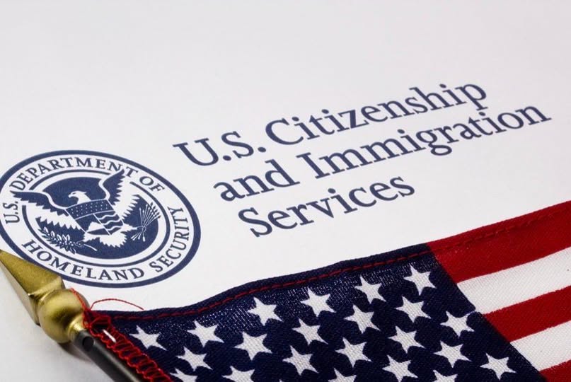 Ex-US Immigration Official, Associate Charged Over Six-Year Scheme to Fast-Track Applications for Bribes