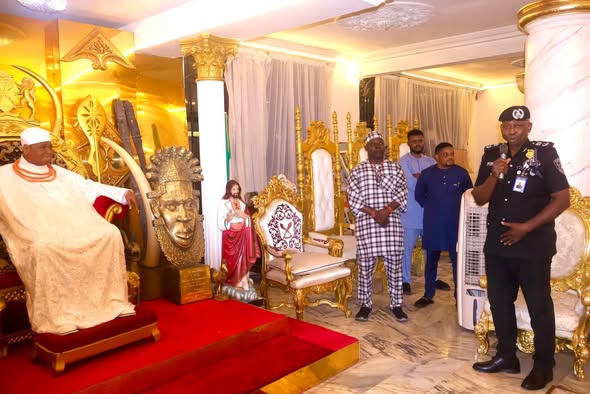Edo CP, Daaor Honours Esama of Benin Gabriel Igbinedion at 92